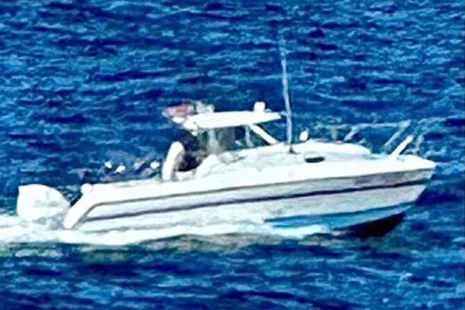 26 Foot Glacier Bay 6 Hour Charter - Inside the Maori Warrior: Features and Comfort