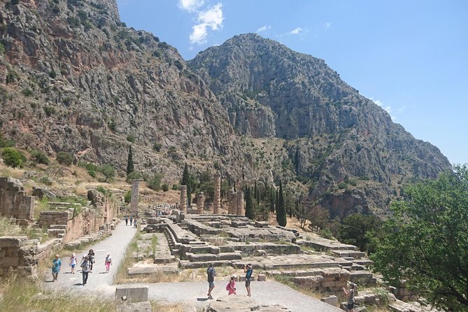 2Day tour to Delphi & Meteora with guide and tickets from Athens - Lunch Options and Travel to Kalambaka