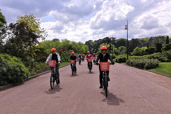 2h - Electric Bike Tour of Lyon with a Local Guide - Visiting Tête DOr Park and Other Green Spaces
