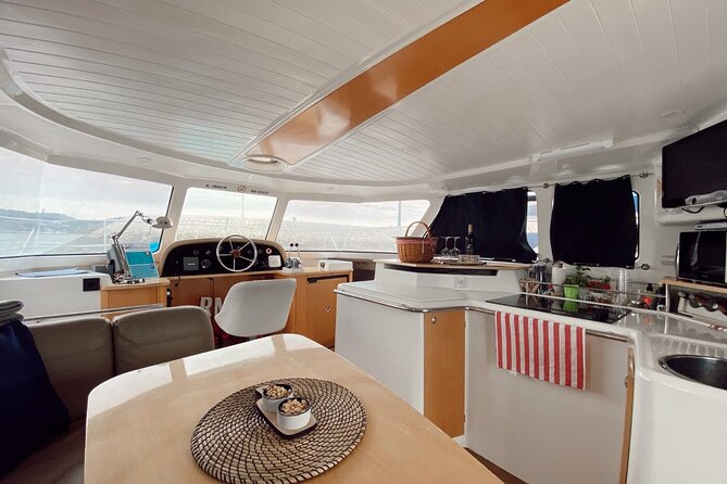 2H Lisbon Private Luxury Catamaran Tour with Welcome Drink - The Luxury and Comfort of the Catamaran Itself