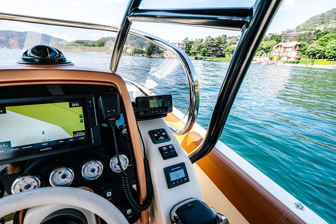 2H Private Cruise Lake Como Tender yacht Invictus 6 pax - Seeing George Clooney’s Villa Oleandra from the Water