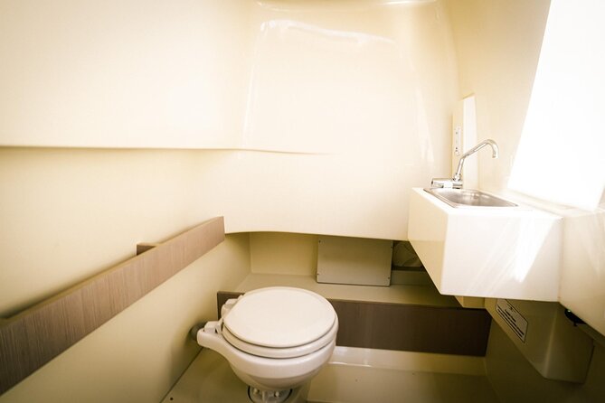 2H Private Cruise Lake Como Tender yacht Invictus 6 pax - Passing by Villa Pliniana and the Grand Hotel "Il Sereno"