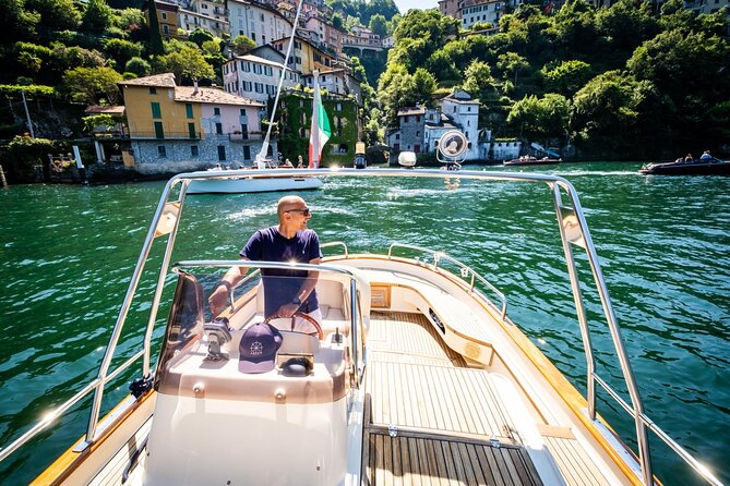 2H Private Cruise on a beautiful wooden speedboat on Lake Como - Meeting Point and Logistics