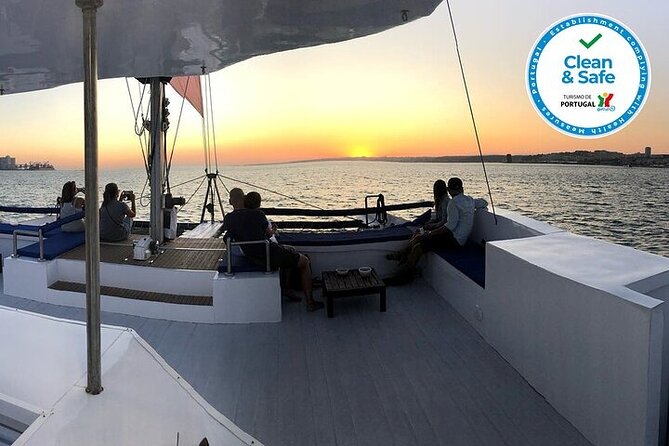 2H Private Sailing Catamaran "Vertigo" Tour in Lisbon up to 18pax - The Vertigo Catamaran: Modern Comfort on the Water