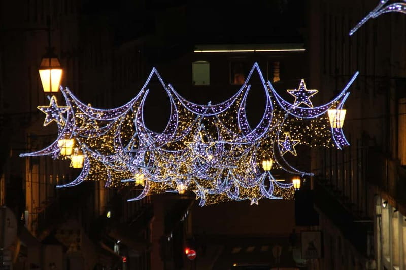 2h Private TukTuk Tour Christmas Lights Free Pickup - Highlights of the Lisbon Christmas Lights Route