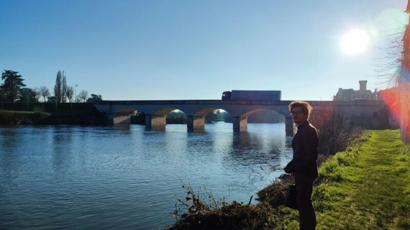 2h Walking tour of the "Ugly" Bordeaux - Visiting Bordeaux’s Lively Capucins Market