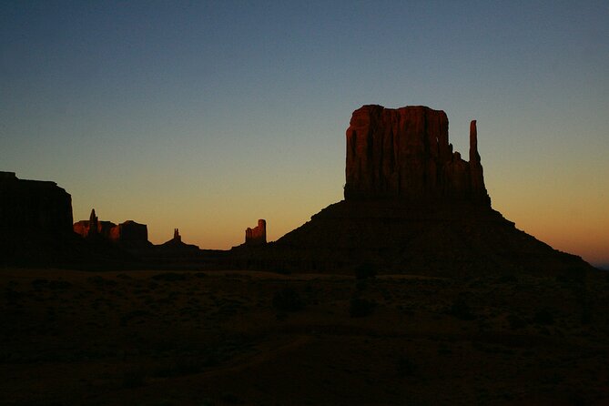 3.0 Hours of Monument Valley's Sunrise or Sunset 4×4 Tour - Recognizable Formations: Camel and Elephant Shapes