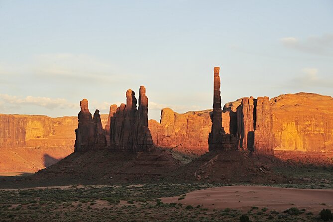 3.0 Hours of Monument Valley's Sunrise or Sunset 4×4 Tour - Practical Details and Comfort
