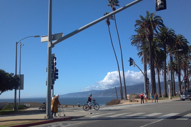 3.5 Hour Coastal Tour of Santa Monica, Venice Beach and Malibu - The Iconic Pacific Coast Highway and Sunset Boulevard