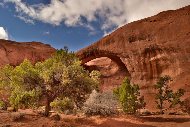 3.5-Hour Mystery Valley's 4×4 Tour - Starting Point at The View Hotel in Monument Valley