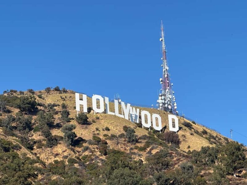 3.5-hour private tour of Hollywood and Beverly Hills in an SUV - Visiting Hollywood Sign and Photo Opportunities