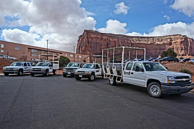 3.5 Hours of Monument Valley's Cultural 4×4 Tour - The Cultural Monuments: Totem Pole, Yei Bi Cheii, and North Window