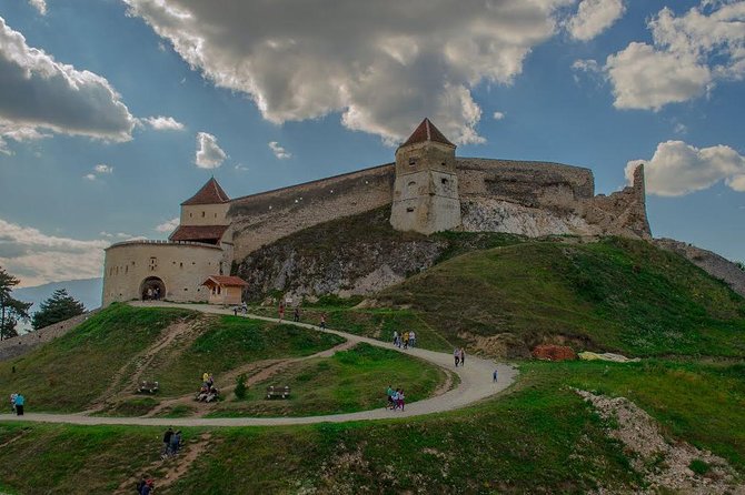 3-Castle: Peles,Bran,Rasnov,Sinaia Monastery from Brasov w pickup - A Brief Tour of Brasov’s Main Attractions