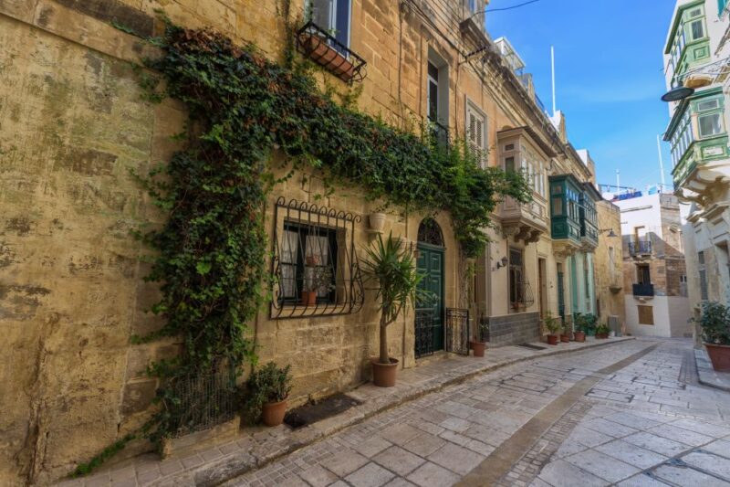 3 Cities - Guided tour of Birgu in English - French - German - Discovering Birgu’s Fortifications and Military Architecture