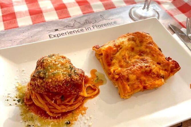 3- Cooking Making Spaghetti & Lasagna - Discover the Joy of Making Classic Italian Pasta in Florence