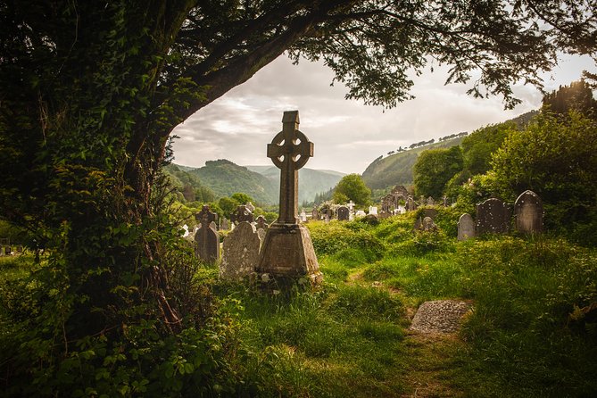 3-Day Blarney Castle, Kilkenny & Irish Whiskey Tour Inc Admission - Waterford: Ireland’s Oldest City and Crystal Capital