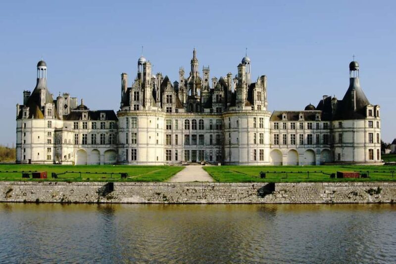 3-Day Castles, Champagne & Chablis Wine tasting Private Tour - Considerations and Ideal Participants