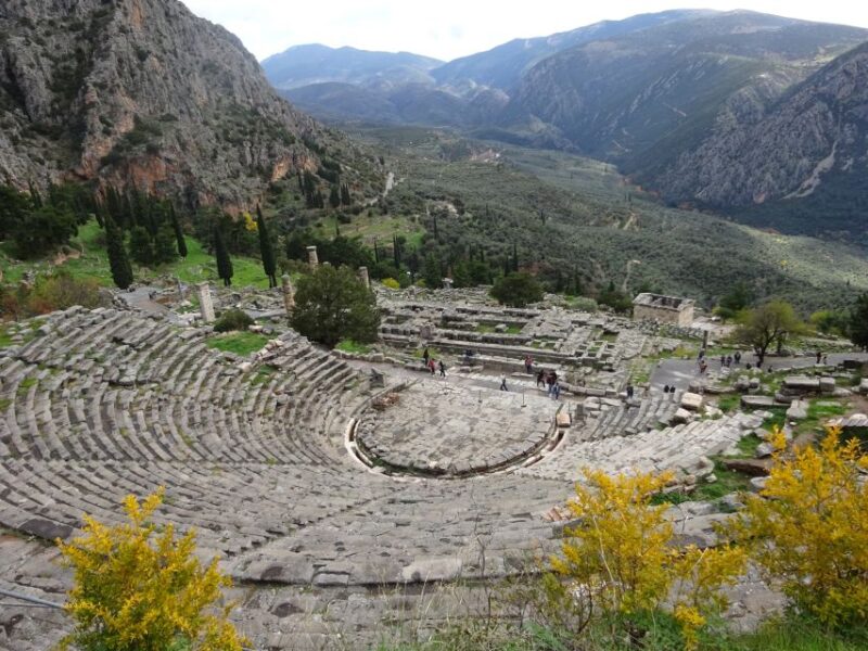 3-Day Delphi & Meteora Tour with guide,tickets,hotel pick up - Recognized Guides and Customer Feedback