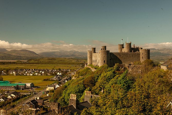 3-Day North Wales & Chester Tour from Manchester Incl Admissions - Discovering Castell Conwy and Anglesey