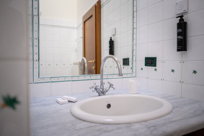 3-day private experience as a winemaker at a wine resort in Tuscany - Relaxation and Optional Extras at the Farm