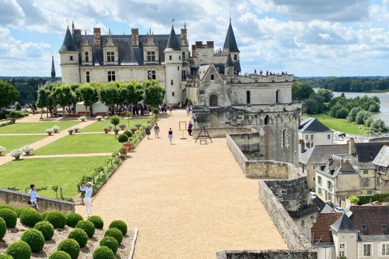 3-day Private Loire Castles Trip 2 Wine tastings by Mercedes - Ending with a Final Wine Tasting and Return to Paris