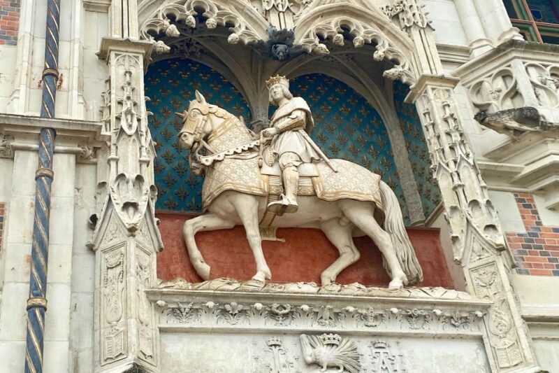 3-day Private Loire Castles Trip 2 Wine tastings by Mercedes - Tour Logistics and Comfort