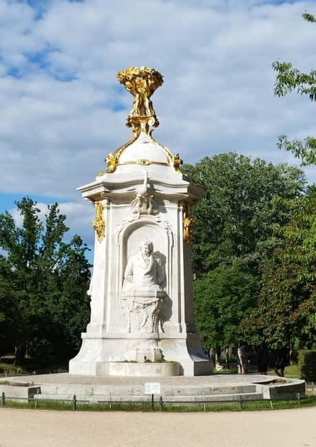 3 Days Private Guide Berlin By Walking and Public Transport - Introduction to the 3-Day Private Berlin Tour