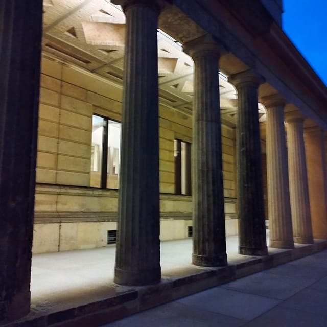 3 Days Private Guide Berlin By Walking and Public Transport - Day Three: Government District and Final Highlights