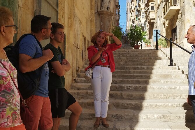 3 heures à la Valette avec une guide professionnelle - Explore Valletta in 3 Hours with a Skilled Guide