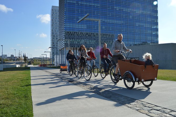3-Hour Antwerp Bike Tour - Old Port and the Museum aan de Stroom