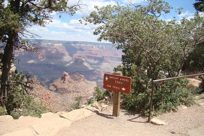 3 Hour Back-Road Safari to Grand Canyon with Entrance Gate By-Pass at 9:30 am - Starting Point: Convenient Pickup in Tusayan