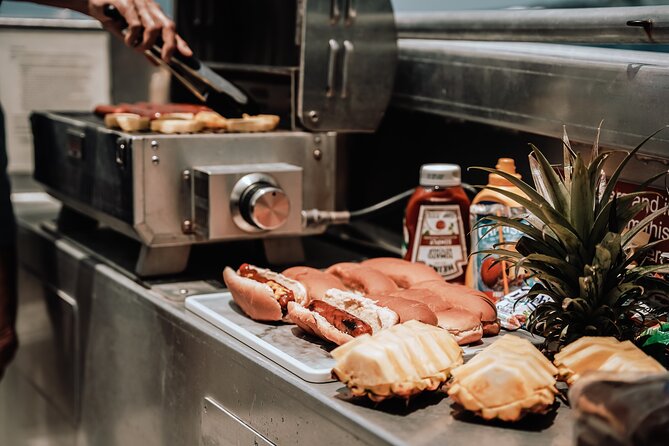 3 Hour Big Island Dolphin Watch Boat Tour, Snorkeling & BBQ Lunch - Expert Guides and Customer Support