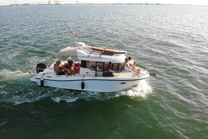 3-hour boat ride through the Bay of Cadiz - Discover the 3-Hour Private Boat Ride in Cádiz