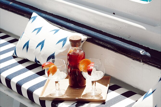 3-hour boat trip at sunset in the bay of Palma - Onboard BBQ and Refreshments