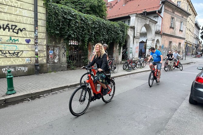 3-Hour E-Bike Tour In Krakow - Wawel Royal Castle and Its Hilltop Stories