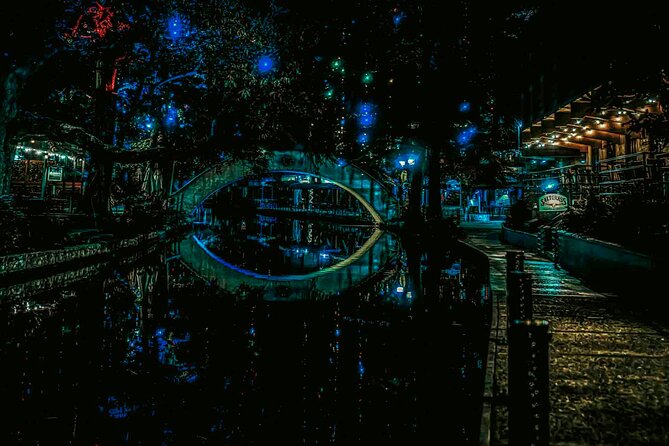 3 hour Enchanted River Lights Night Walk San Antonio Texas - What Sets This Tour Apart: Local Storytelling and Holiday Charm