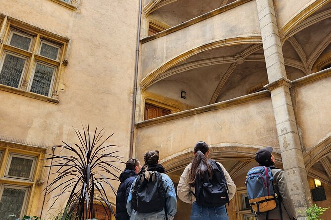 3-Hour Gourmet Tour of the Presquîle in Lyon - Exploring the Passage de lArgue and its Emblematic Passageways
