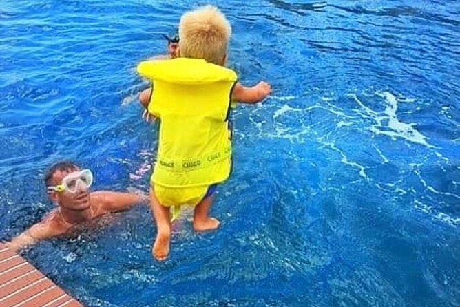 3 Hour Group Tour by Boat to the Caves of Santa Maria di Leuca - The Perfect Balance of Relaxation and Adventure