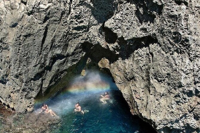 3 Hour Group Tour by Boat to the Caves of Santa Maria di Leuca - Accessibility and Practical Tips for Tour Participants