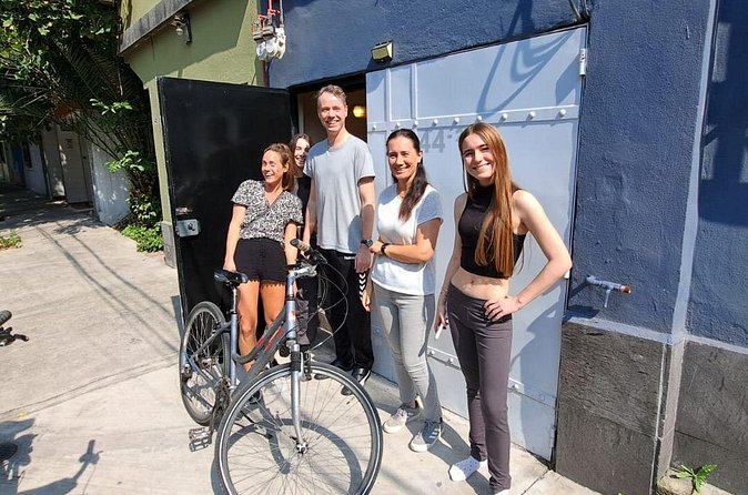 3-Hour Guadalajara Bike and Food Guided Tour - The Experience of the Guide and Atmosphere