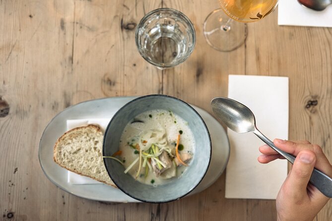 3 Hour Guided Food Walk Tour in Alesund, Norway - Starting Point at Keiser Wilhelms gate and Meeting Details