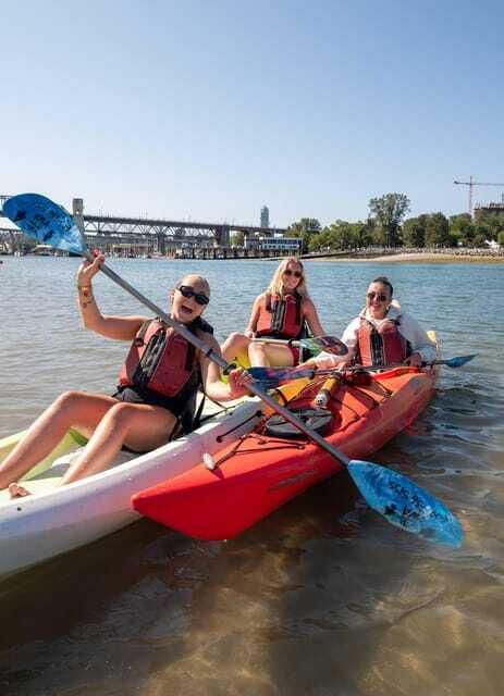 3 Hour Kayak in Vancouver with Coffee on the Beach - Equipment and Safety for a Comfortable Paddle