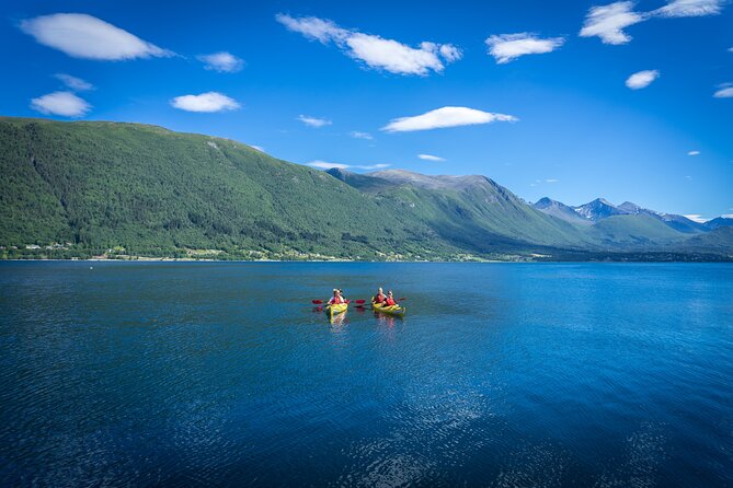 3-Hour Kayak Tour in Åndalsnes - Experience the Stunning Fjords of Åndalsnes on a 3-Hour Kayak Tour