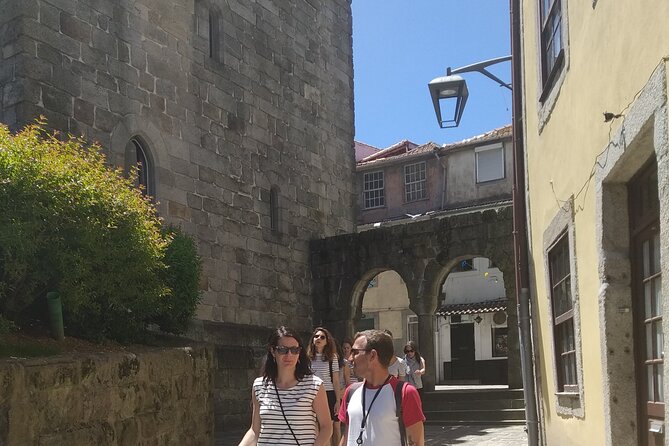 3 Hour Porto Essential Private Tour - Exploring Praça Gomes Teixeira