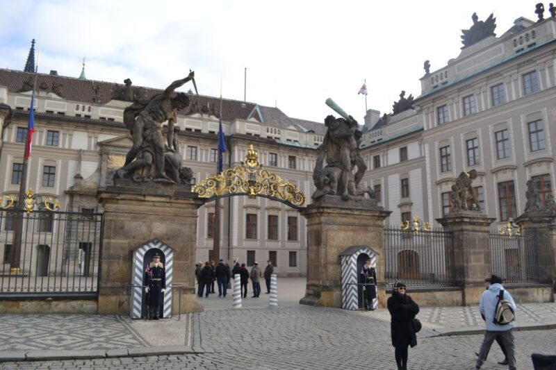 3-Hour Prague Castle & Interiors Tour - Golden Lane: A Historic and Picturesque Stop