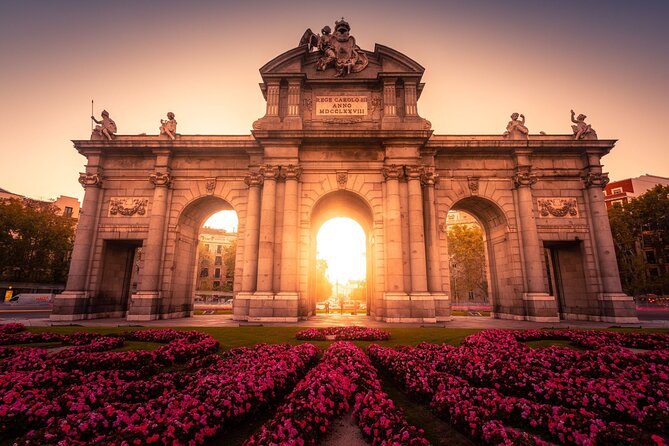 3 Hour Private Bike Tour in Madrid with a Guide - Admiring the Neptune Fountain in Art Walk Square