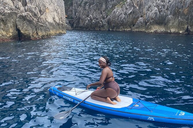 3-hour private boat tour of the island of Capri - Key Points