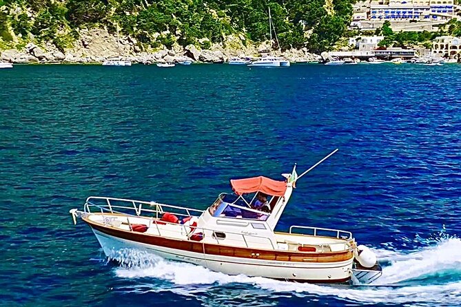 3-hour private boat tour of the island of Capri - Who Will Enjoy This Tour Most