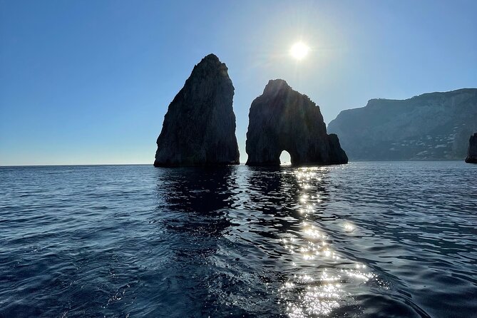 3 hour private boat tour on the island of Capri - Discover the Intimate 3-Hour Private Boat Tour on Capri