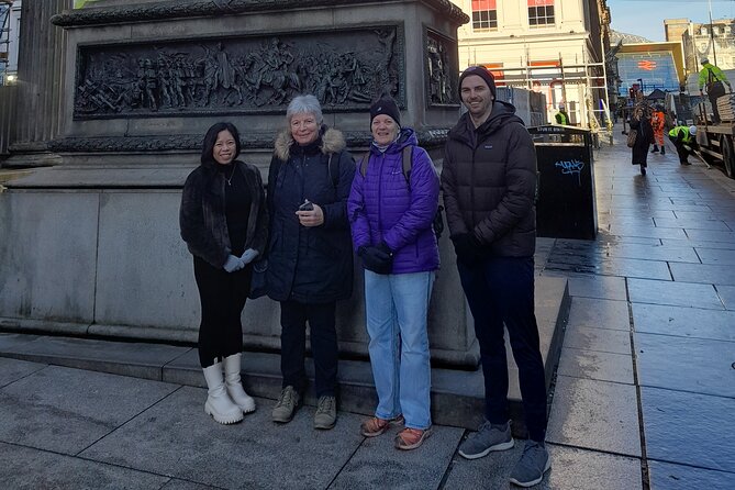 3 Hour Private City Highlights Glasgow Walking Tour - Social History at People’s Palace and Winter Gardens